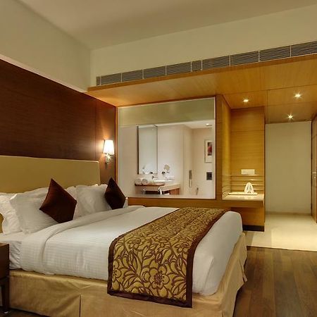 Hotel Platinum Раджкот Номер фото